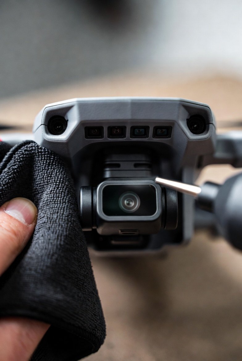 întreținere drone DJI